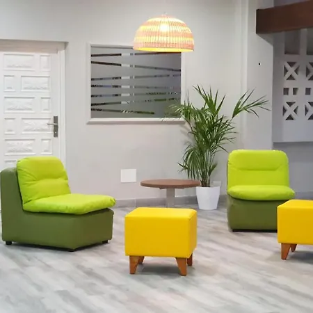 Marino Tenerife アパートホテル